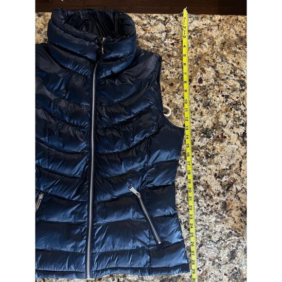 Kelvin Klein Women's Puffer Vest Blue, Size Medium - Picture 6 of 7